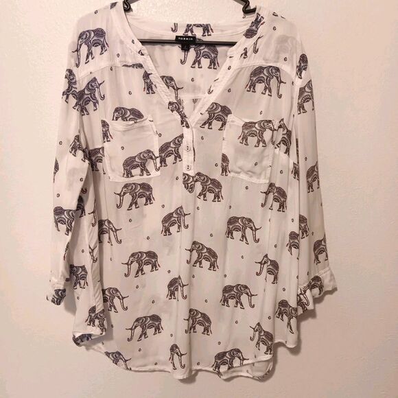 Torrid Harper Blouse Sz 2X Elephant Print Rayon V-Neck Roll Tab Sleeves - Picture 2 of 14